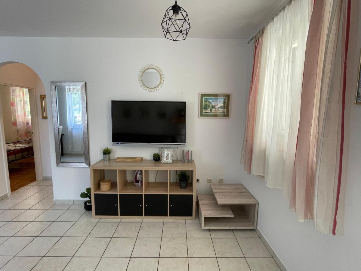 Apartments Antonija Punta Skala Next To Falkensteiner Resort Петркане Екстериор снимка