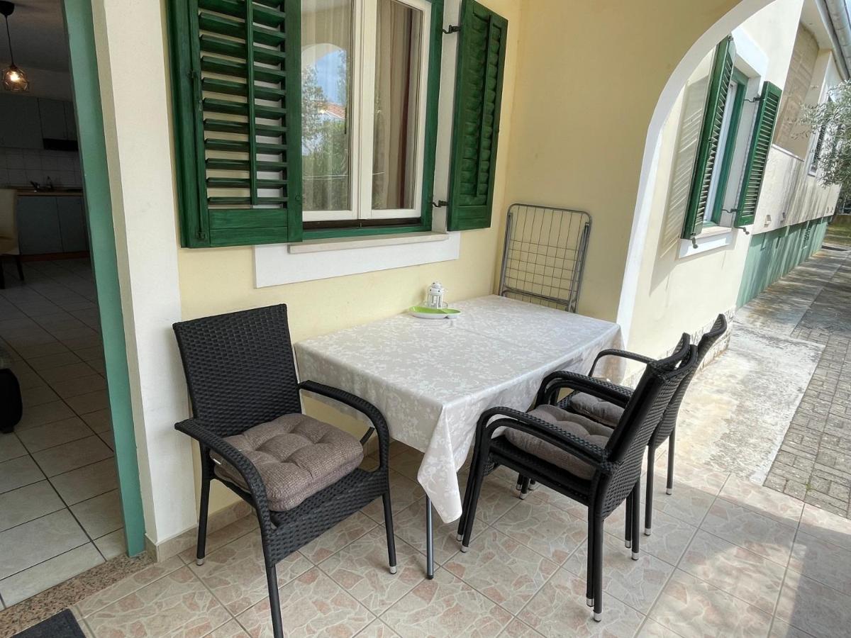 Apartments Antonija Punta Skala Next To Falkensteiner Resort Петркане Екстериор снимка
