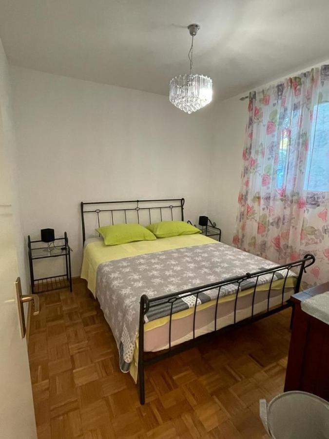 Apartments Antonija Punta Skala Next To Falkensteiner Resort Петркане Екстериор снимка