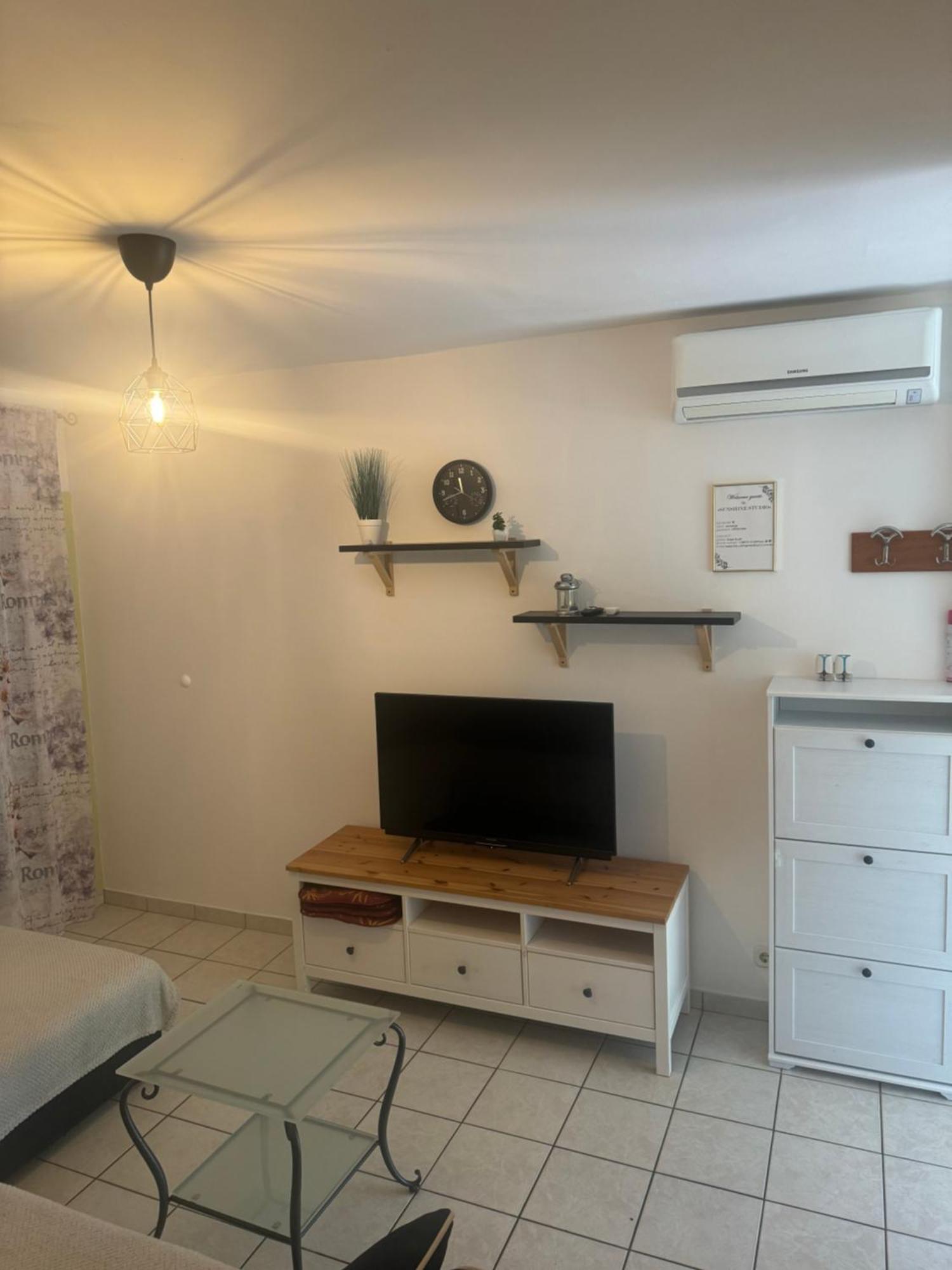 Apartments Antonija Punta Skala Next To Falkensteiner Resort Петркане Екстериор снимка
