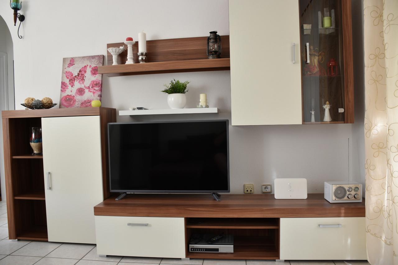 Apartments Antonija Punta Skala Next To Falkensteiner Resort Петркане Екстериор снимка