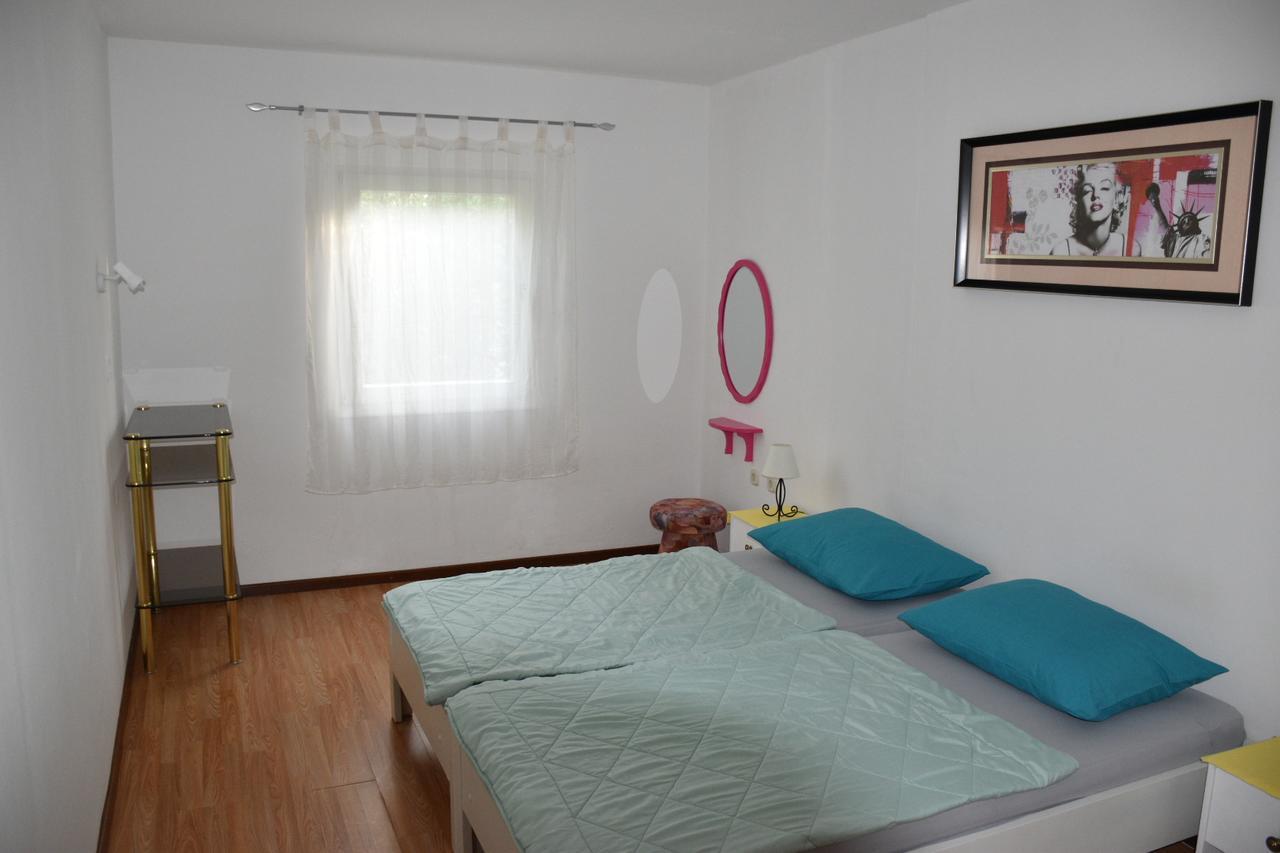 Apartments Antonija Punta Skala Next To Falkensteiner Resort Петркане Екстериор снимка